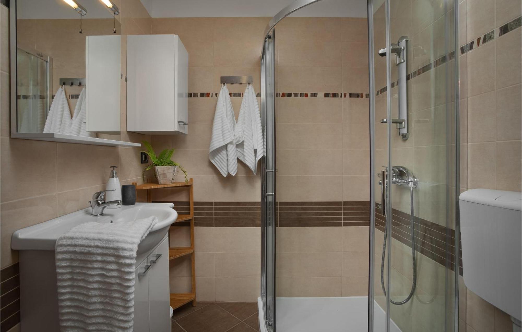 Nice Home In Jadranovo With Outdoor Swimming Pool Ngoại thất bức ảnh